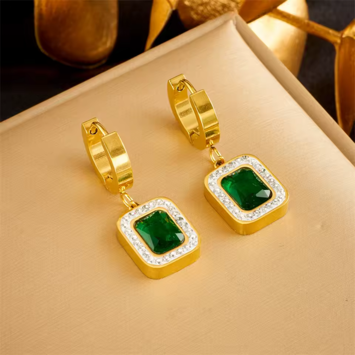 Amara Pearl Emerald Earrings
