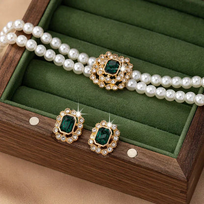 Elvira Pearl Emerald Necklace
