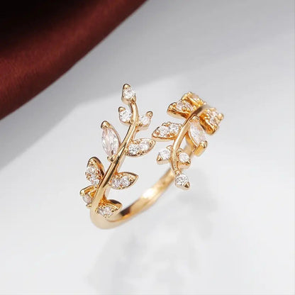 Elegant Vine Gold Ring