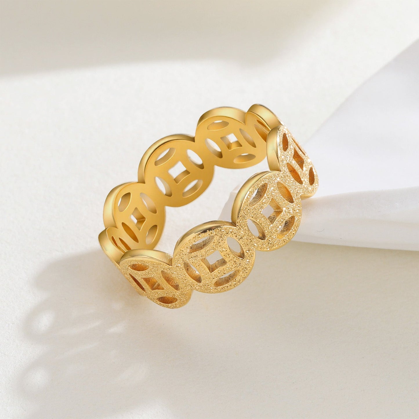 Ella Classic Pattern Ring